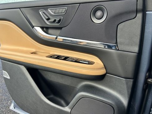 Used 2022 Lincoln Corsair Grand Touring w/ Elements Technology Bundle image 23