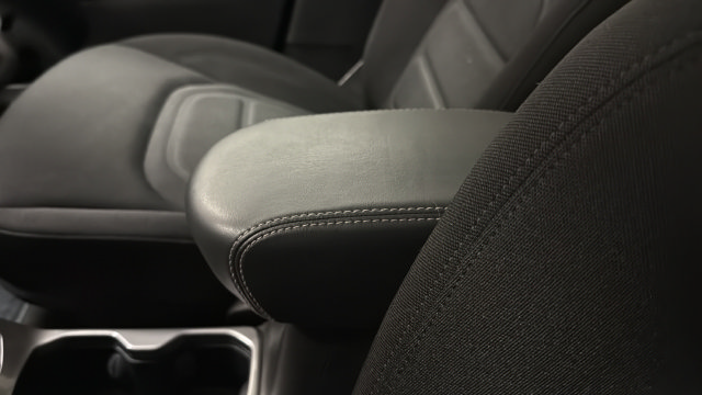 Used 2022 Jeep Renegade Latitude AWD/4WD image 19