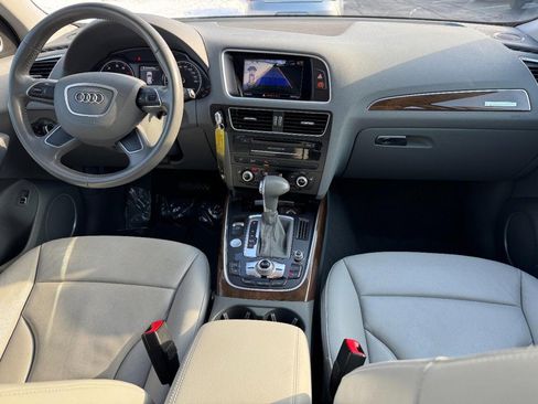 Used 2017 Audi Q5 2.0T Premium Plus w/ Technology Package image 11