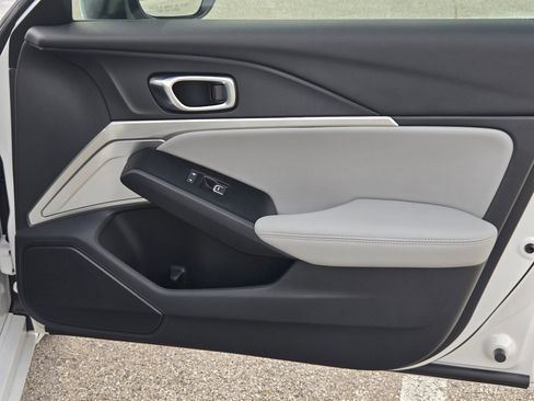 Certified 2025 Acura Integra FWD image 29