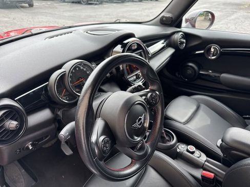 Used 2019 MINI Cooper S w/ Premium Package image 21