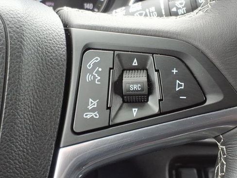 Used 2022 Buick Encore Preferred w/ Safety Package AWD/4WD image 17
