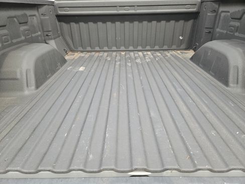 Used 2022 Chevrolet Silverado 1500 Custom RWD image 30