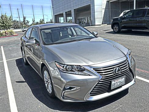 Used 2018 Lexus ES 350 FWD image 10