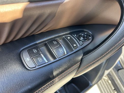 Certified 2020 Nissan Armada Platinum w/ Platinum Reserve Package image 28