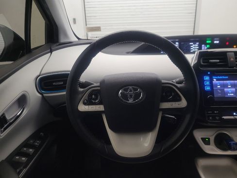 Used 2017 Toyota Prius Prime Plus w/ Carpet Mat Package FWD image 22