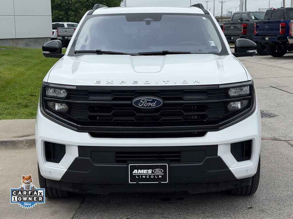 Certified 2025 Ford Expedition Active AWD/4WD image 8