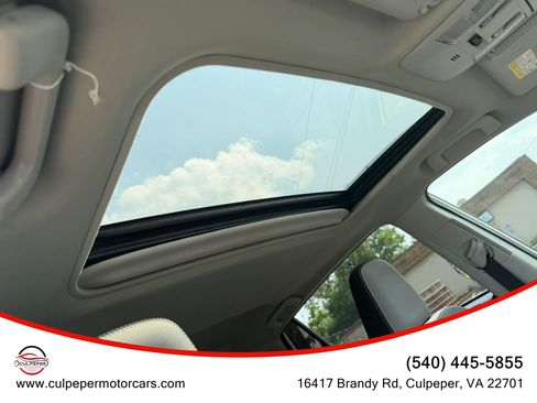 Used 2018 Toyota RAV4 XLE FWD image 16