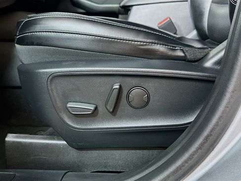 Used 2024 Ford Escape Platinum AWD/4WD image 19