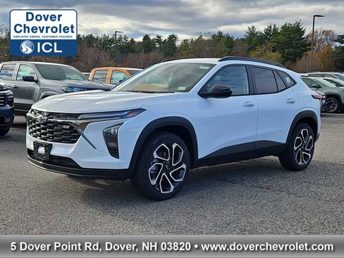 New 2026 Chevrolet Trax RS w/ Sunroof Package image 1