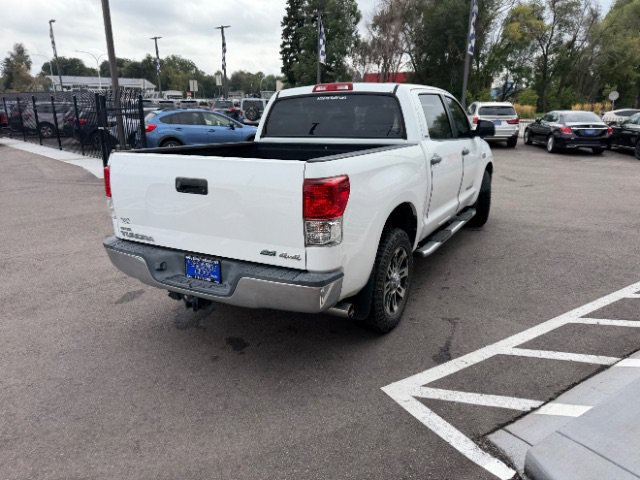 Used 2013 Toyota Tundra 4x4 CrewMax w/ SR5 Pkg image 14