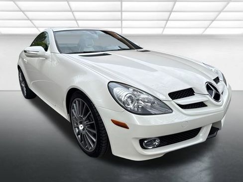 Used 2010 Mercedes-Benz SLK 300 image 7