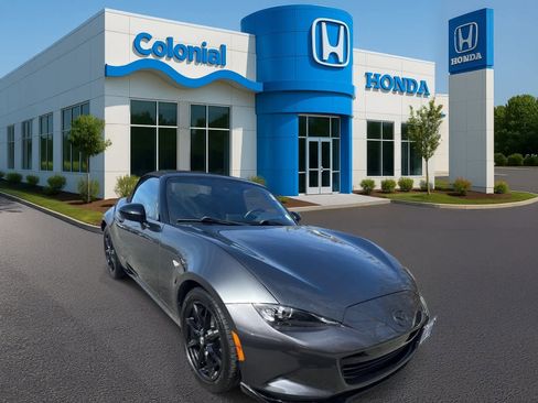 Used 2021 MAZDA MX-5 Miata Club image 9