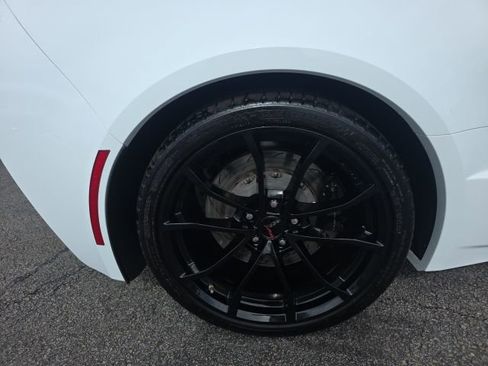 Used 2017 Chevrolet Corvette Grand Sport RWD image 15