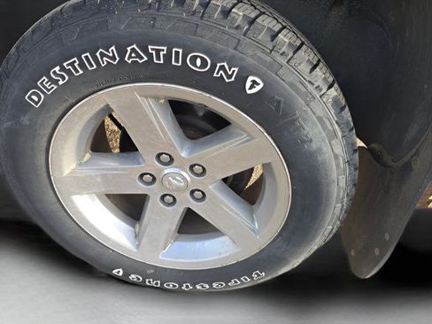 Used 2011 RAM 1500 Big Horn image 9