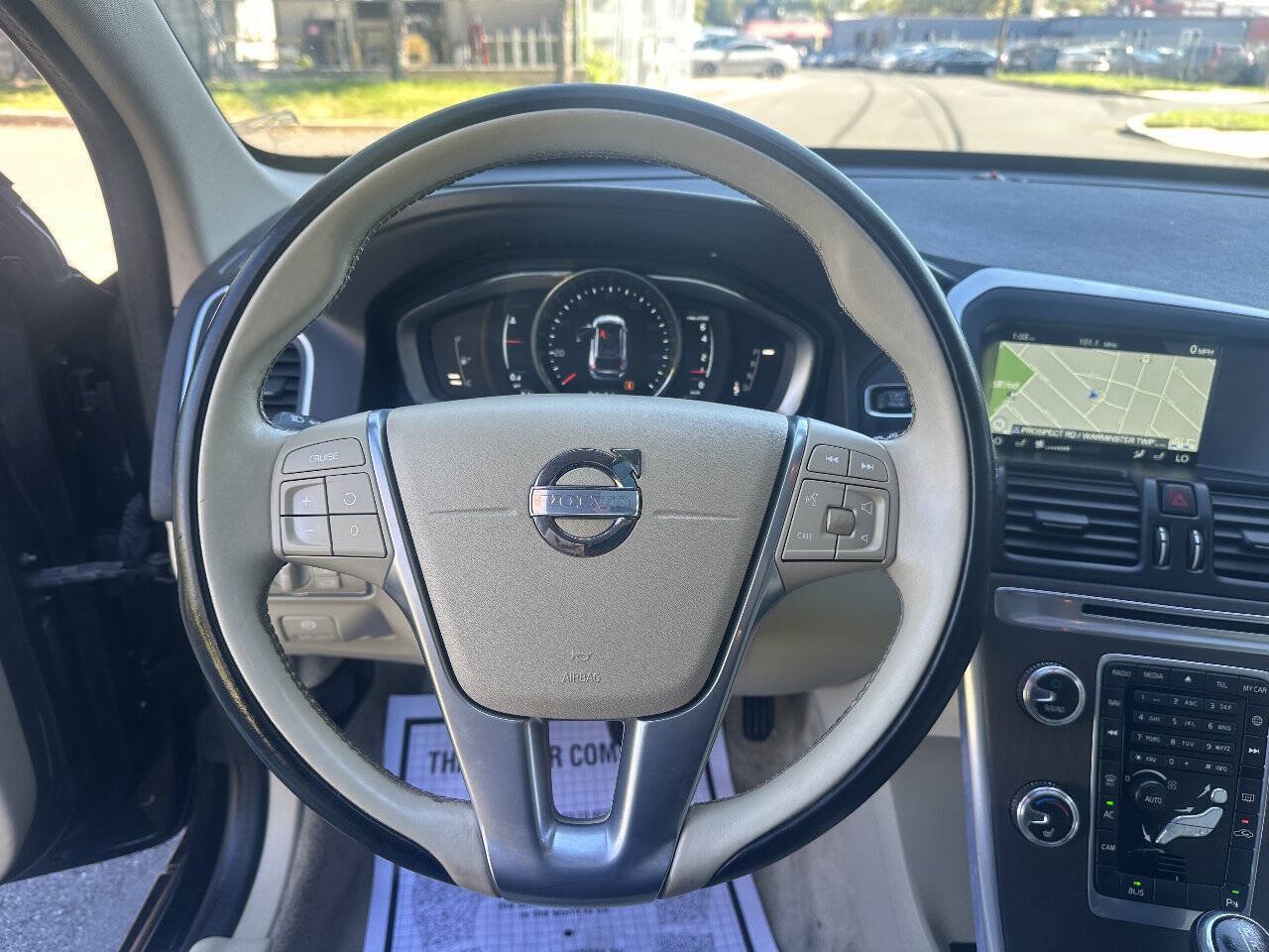 Used 2015 Volvo XC60 T5 AWD/4WD image 19