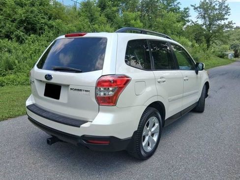 Used 2015 Subaru Forester 2.5i Premium AWD/4WD image 7