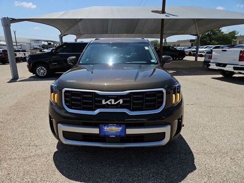 Used 2024 Kia Telluride S w/ S Sunroof Package FWD image 3