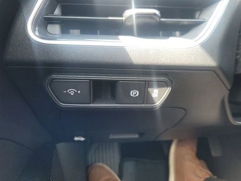 Certified 2025 Kia K4 EX FWD image 22