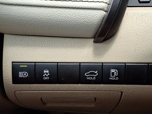 Used 2021 Toyota Camry LE FWD image 25