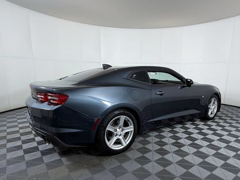 Used 2019 Chevrolet Camaro LT RWD image 4