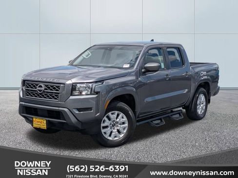 Certified 2022 Nissan Frontier SV w/ Technology Package RWD image 1