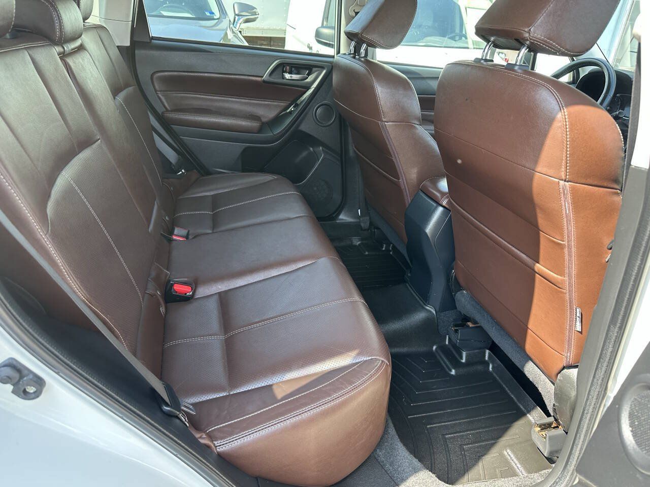 Used 2018 Subaru Forester 2.5i Touring AWD/4WD image 16