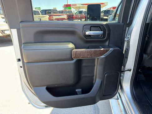 Used 2021 GMC Sierra 3500 Denali w/ Denali Ultimate Package image 34