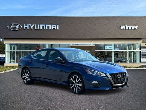 Used 2022 Nissan Altima 2.5 SR FWD image 5