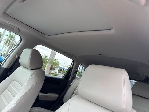 Used 2024 Honda CR-V EX-L image 14