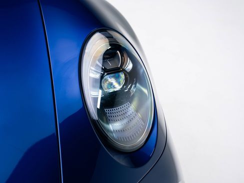 Used 2022 Porsche 911 Turbo S image 10