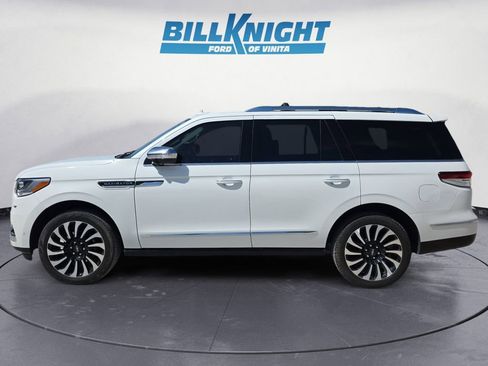 Used 2023 Lincoln Navigator Black Label AWD/4WD image 2