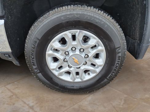 Used 2024 Chevrolet Silverado 2500 LTZ w/ LTZ Plus Package AWD/4WD image 29