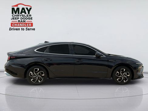 Used 2025 Hyundai Sonata SEL FWD image 8