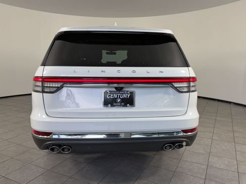 Used 2023 Lincoln Aviator Reserve w/ Equipment Group 201A AWD/4WD image 8