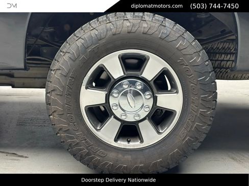 Used 2013 Ford F250 Lariat w/ Lariat Interior Pkg image 32