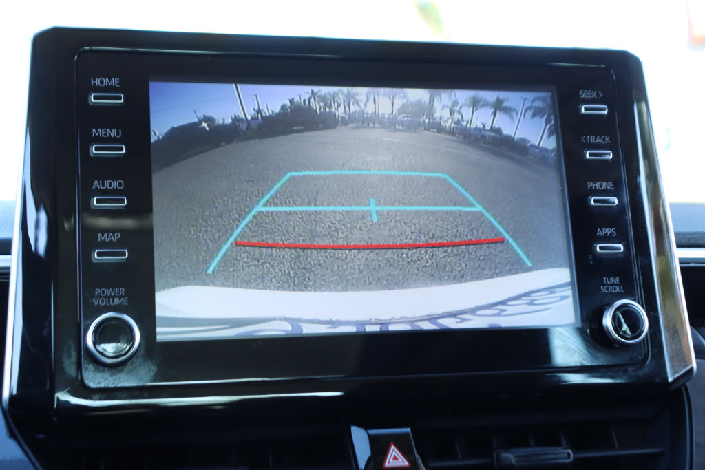 Used 2020 Toyota Corolla LE w/ Carpet Mat Package (TMS) FWD image 27