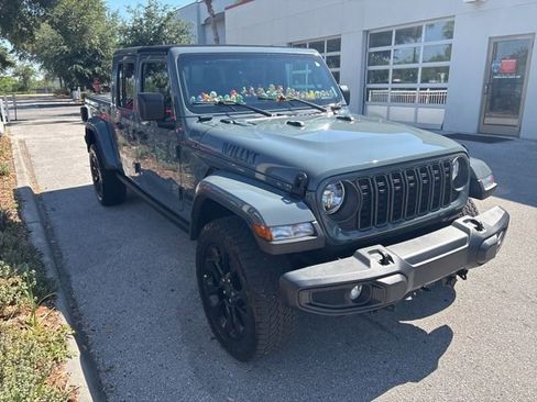 Certified 2024 Jeep Gladiator Sport AWD/4WD image 2