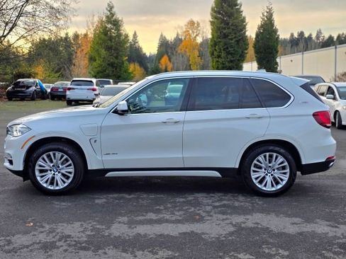 Used 2017 BMW X5 xDrive40e image 4