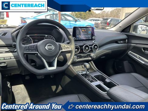 Used 2023 Nissan Sentra SR w/ SR Premium Package image 10