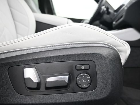 Used 2024 BMW X5 xDrive50e w/ Premium Package AWD/4WD image 14