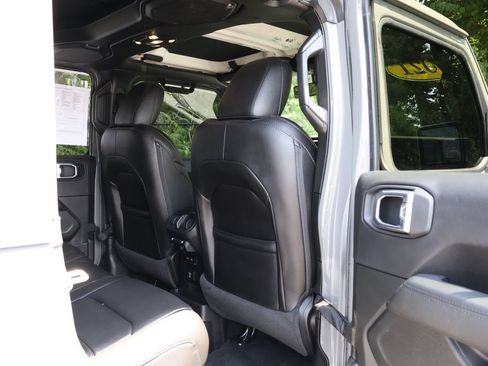 Used 2021 Jeep Wrangler Unlimited Sahara AWD/4WD image 48