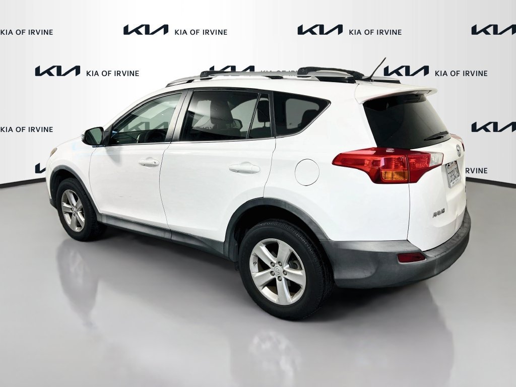 Used 2013 Toyota RAV4 XLE AWD/4WD image 4