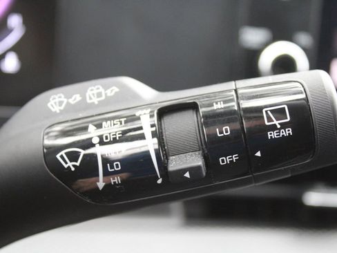 Certified 2024 Kia Sportage LX image 30