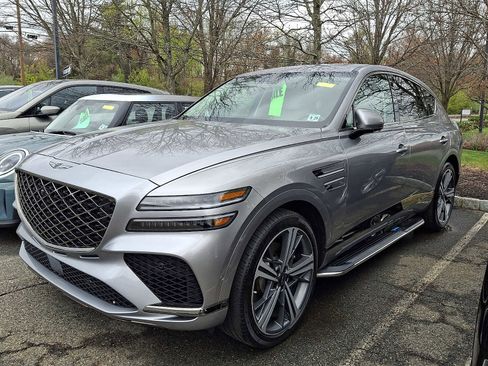 Used 2025 Genesis GV80 3.5T e-SC AWD/4WD image 3