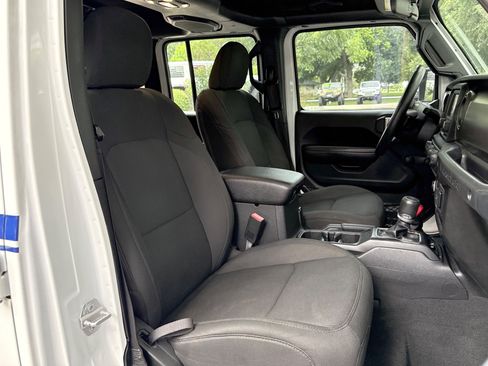 Used 2018 Jeep Wrangler Unlimited Sport AWD/4WD image 33