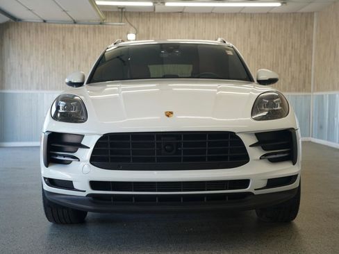 Used 2020 Porsche Macan AWD/4WD image 3
