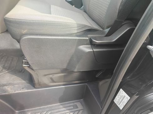 Used 2024 Ford Transit 350 XLT image 12