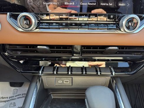 Used 2025 GMC Canyon AT4 w/ Technology Plus Package image 29