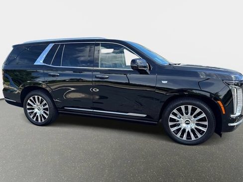 Certified 2025 Cadillac Escalade Premium Luxury Platinum AWD/4WD image 8